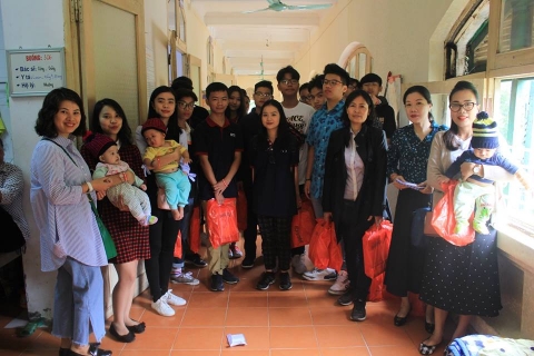 Chuyến đi thiện nguyện lớp 10A2 đến bệnh viện Hữu nghị Việt Nam - Cu Ba