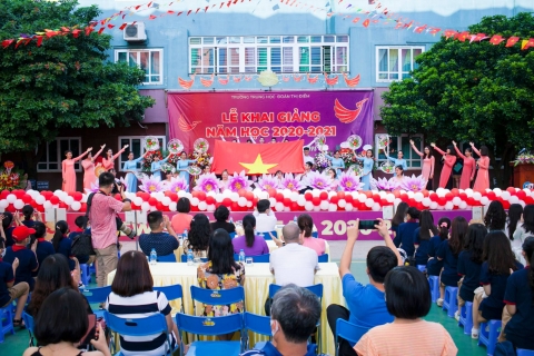 Báo Giáo dục - Lễ khai giảng “Tự hào Việt Nam” của Trường Trung học phổ thông Đoàn Thị Điểm