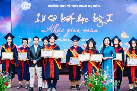 VINH DANH HỌC SINH THỦ KHOA VÀ HỌC BỔNG CTHĐQT HỌC KÌ I NĂM HỌC 2024-2025